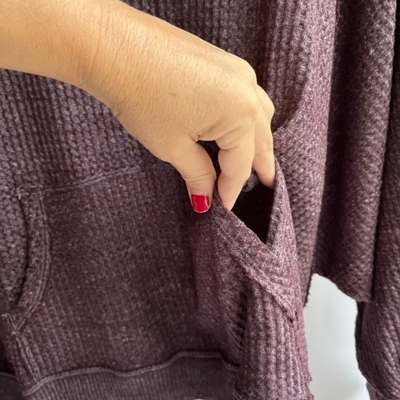 Free People Thermal Off Shoulder Blouse Washed Purple Oversized Fall, Size M - Picture 6 of 13